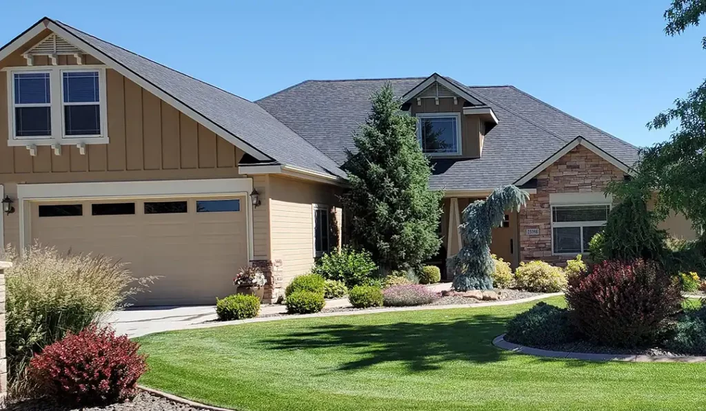 local roofing contractors​